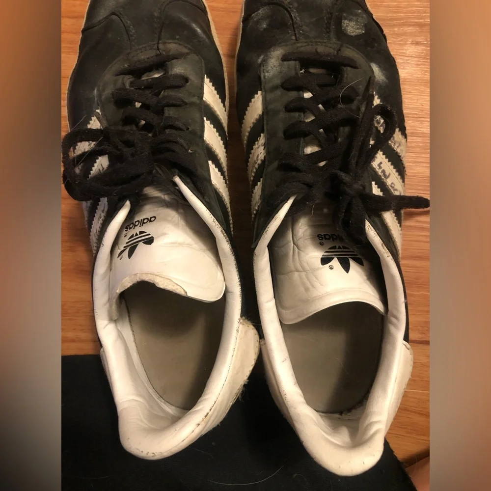 Thrashed Adidas Gazelles 8.5 Mens 🛹 - Picture 6 of 7